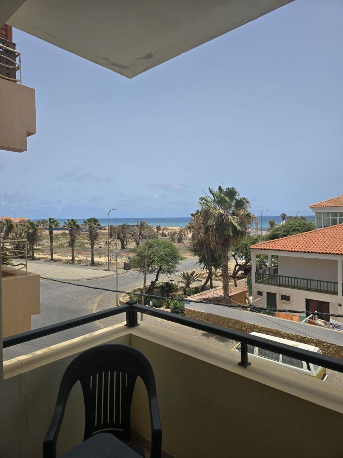 Surf House Cabo Verde Санта Мария Екстериор снимка