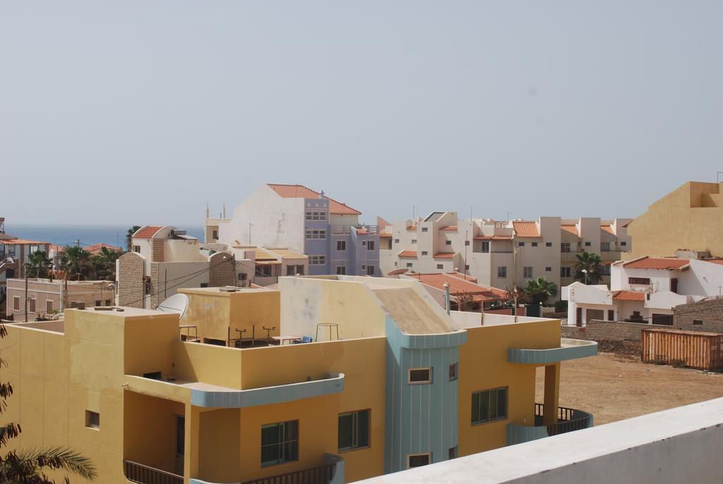 Surf House Cabo Verde Санта Мария Екстериор снимка